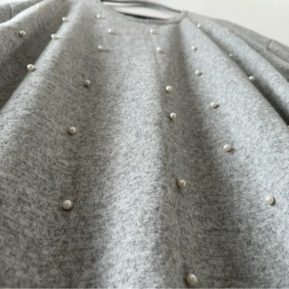 Pearl-studded shortsleeved sweater - Picture 2 of 4